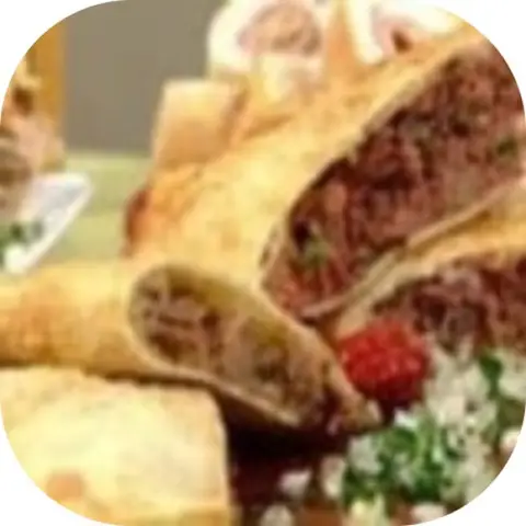 Pastel de Costela e Queijo