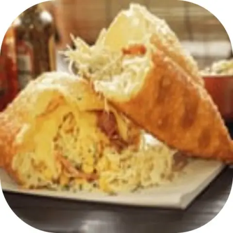 Pastel de Frango com Bacon